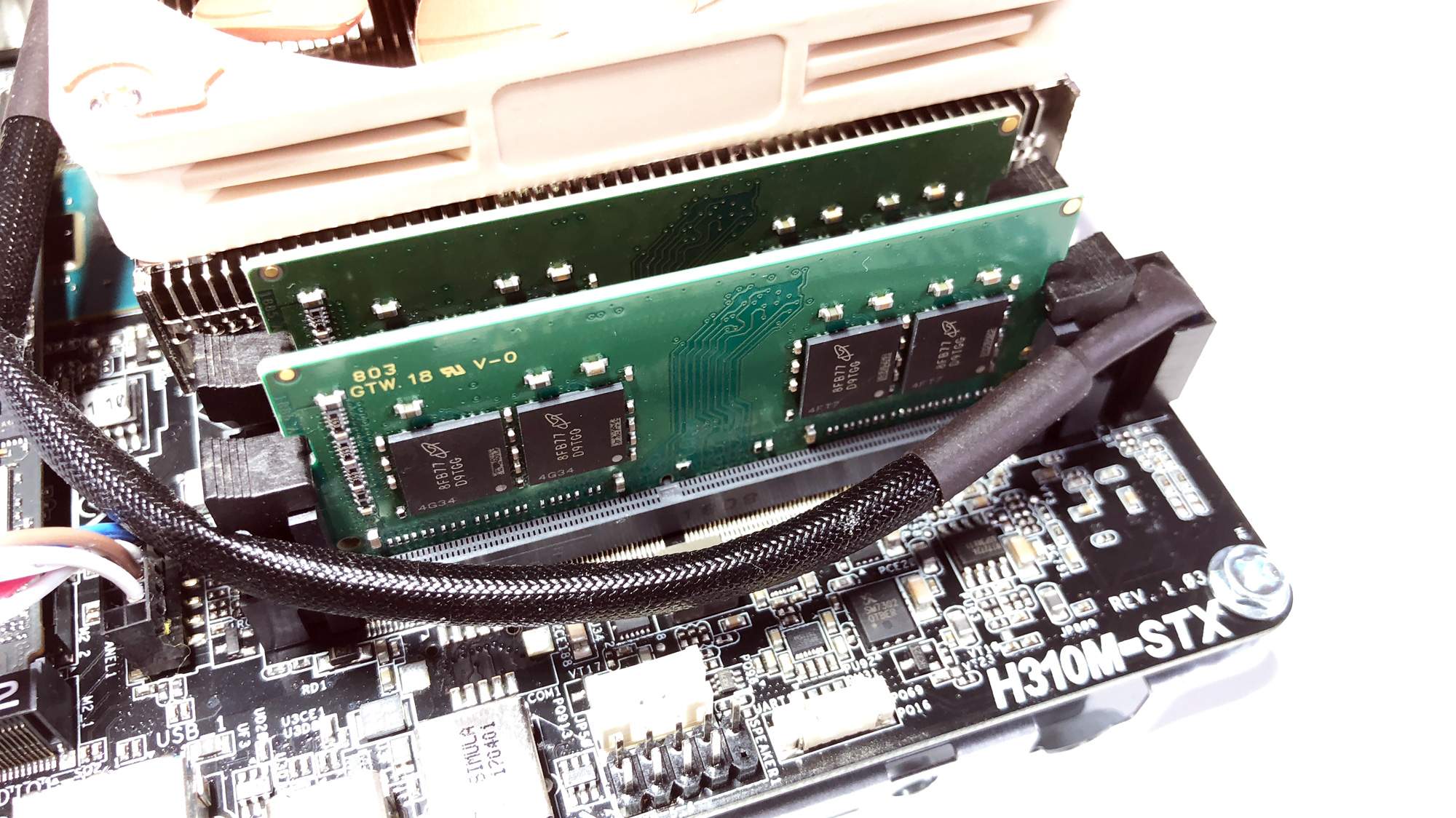 ASRock DeskMini 310 mit Intel Core i-5 CPU im Test