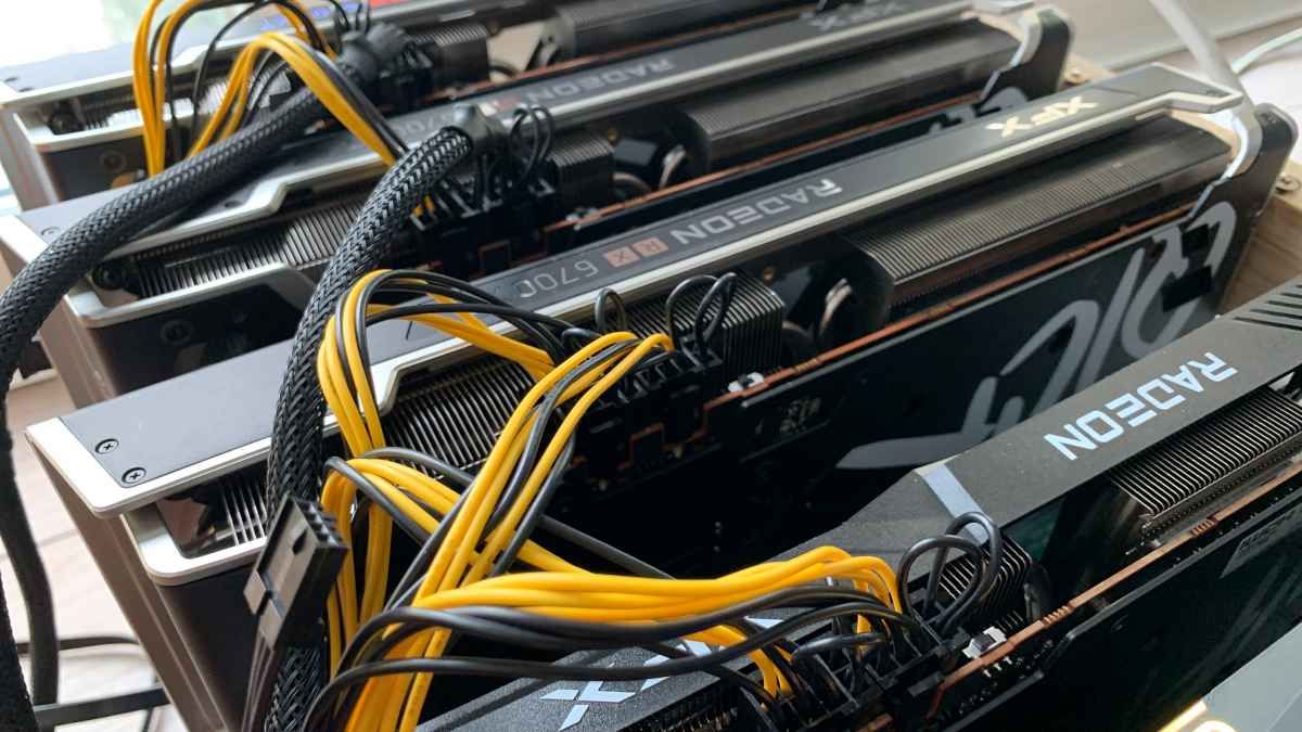 6x AMD Radeon RX 6700 XT GPUs als Ethereum-Mining-Rig