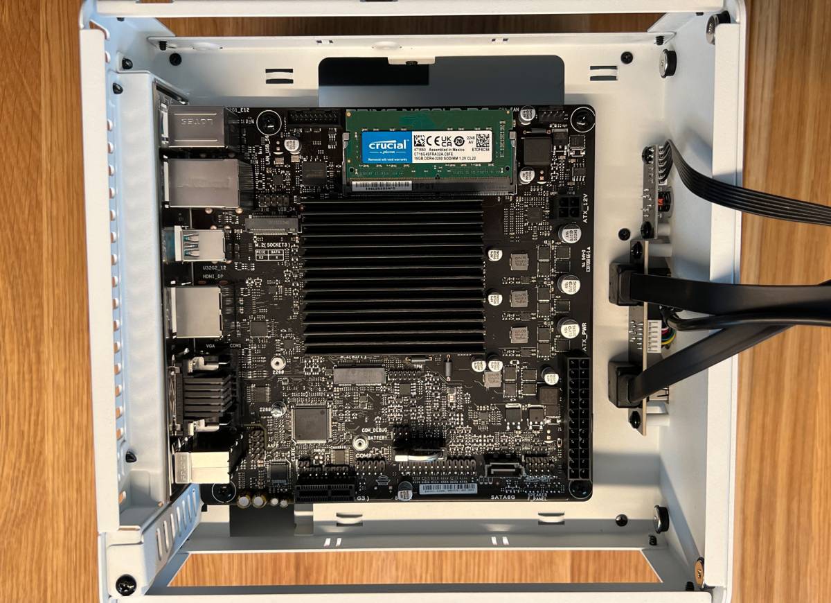 NAS Basic 3 - NAS im Mini-ITX Format für bis zu 5 Festplatten