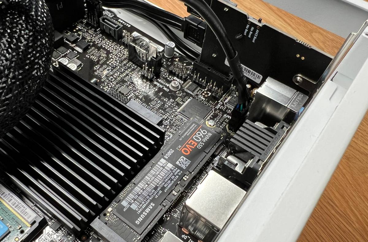 NAS Basic 3 - NAS im Mini-ITX Format für bis zu 5 Festplatten