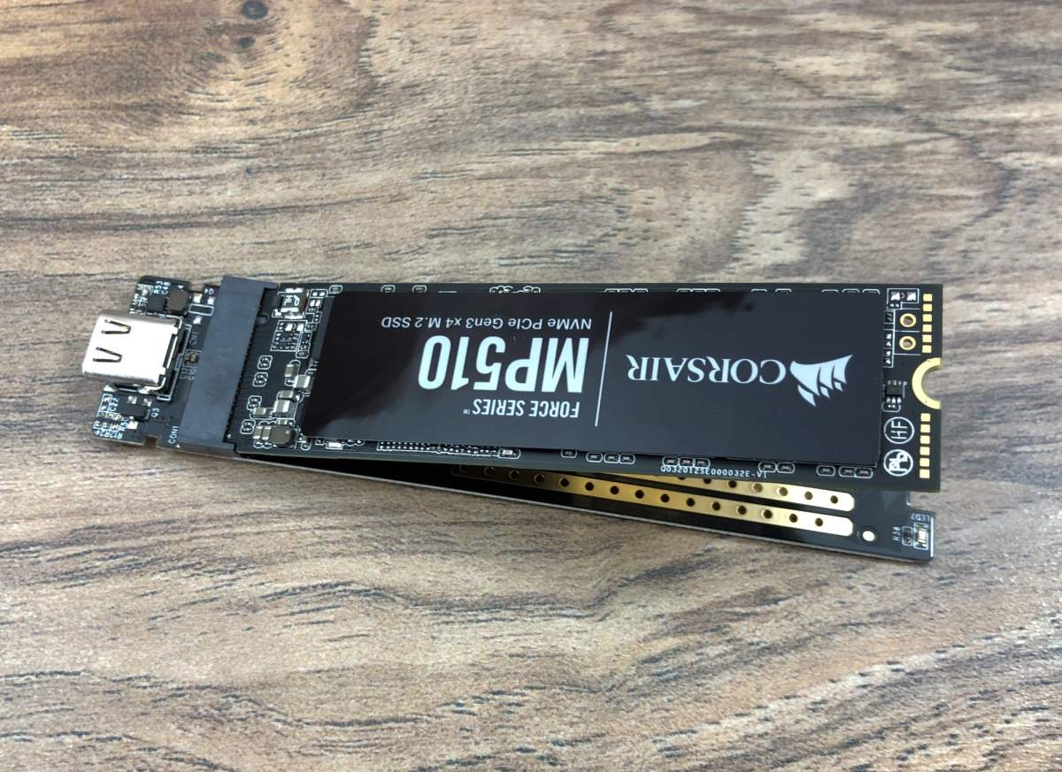 Schnelle externe Festplatte im Mini-Format mit USB-C 3.1 und NVME M.2 SSD